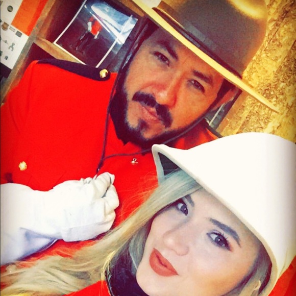 Meet your Posher, Roland - Picture 2 of 7